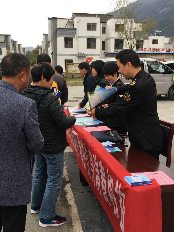金钱路地石成八，羊前鼠后狗中彩打一个正确生肖,警惕虚假宣传落实,构建解答解释落实